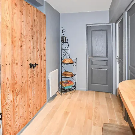 بيت للعطل Awesome In With House A Panoramic View Mane (Alpes-de-Haute-Provence)